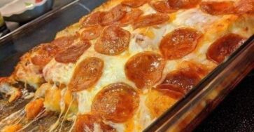 Pepperoni Pizza Casserole!!!