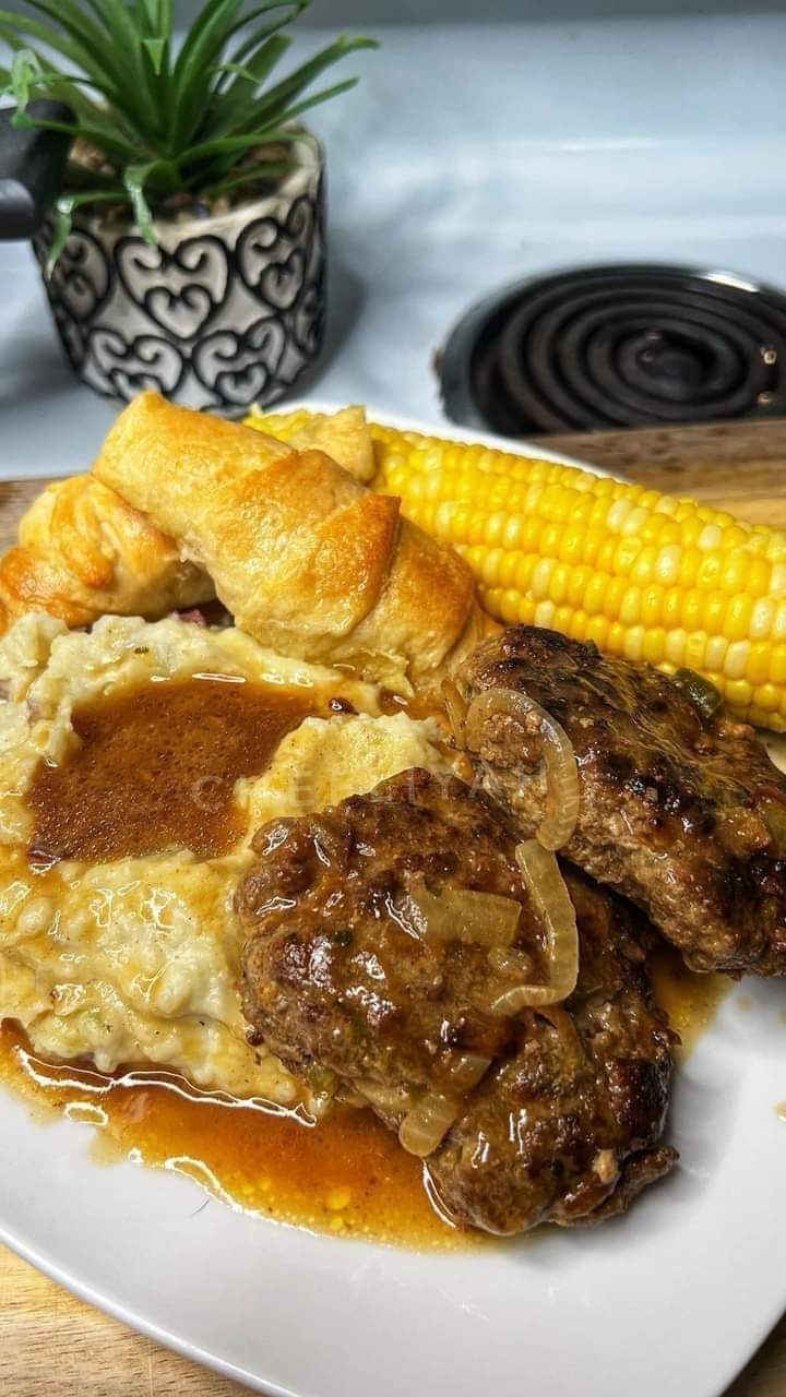 Salisbury Steak with Gravy