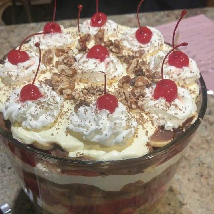 Banana Split Trifle